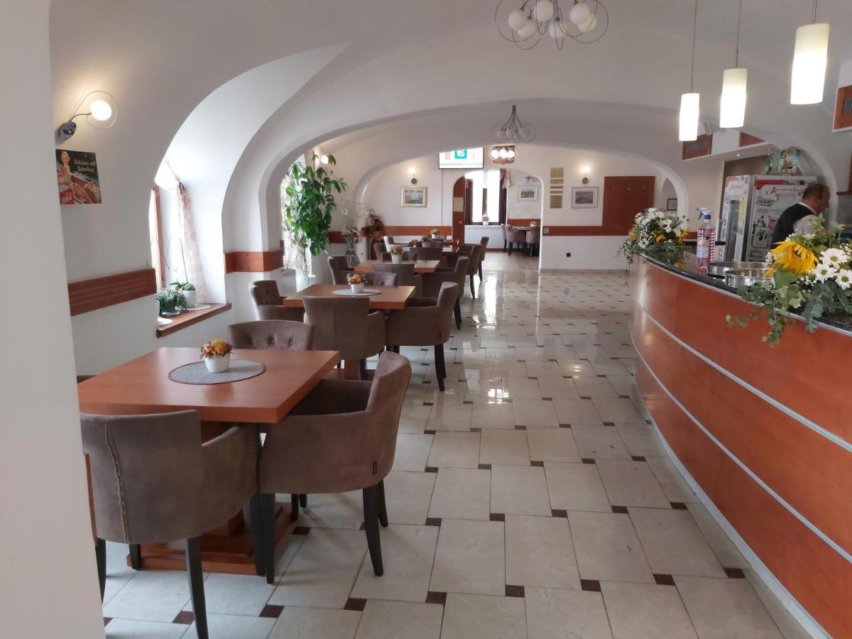 Hotel Amalia Ludbreg Экстерьер фото